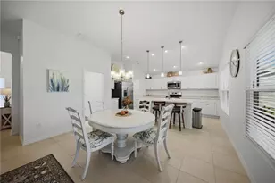 2505 Drew Cir, The Villages, FL 32163 - Photo 9