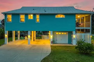 2120 NW 15th St, Crystal River, FL 34428 - Photo 1