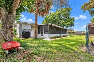144 Oak St, Clermont, FL 34711 - Photo 29