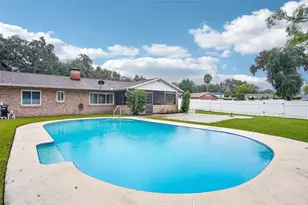 101 W Lemon St, Lady Lake, FL 32159 - Photo 39