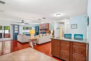 101 W Lemon St, Lady Lake, FL 32159 - Photo 19