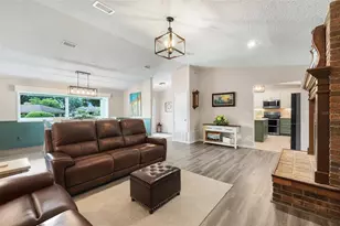 1990 Brantley Cir, Clermont, FL 34711 - Photo 3