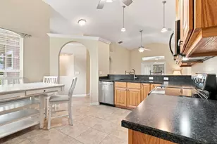 81 Golfview Cir, Umatilla, FL 32784 - Photo 11