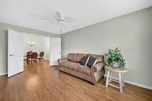 3064 Burbank Ln, The Villages, FL 32162 - Photo 13