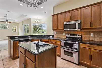 949 Hawk Landing, Fruitland Park, FL 34731 - Photo 17