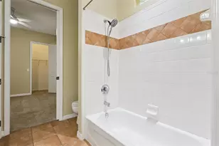 949 Hawk Landing, Fruitland Park, FL 34731 - Photo 37