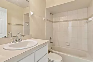 2740 Bay Lagoon Way, Tavares, FL 32778 - Photo 23