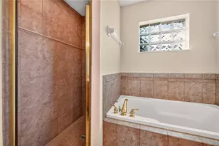 90 Golfview Cir, Umatilla, FL 32784 - Photo 29