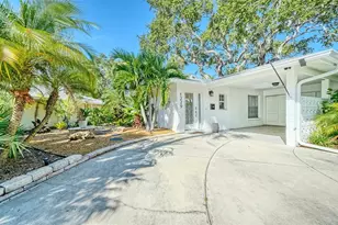 1229 Moonmist Cir, Sarasota, FL 34242 - Photo 7