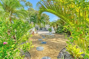 1229 Moonmist Cir, Sarasota, FL 34242 - Photo 45