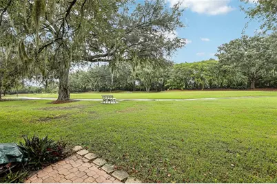 460 Loma Paseo Drive, The Villages, FL 32159 - Photo 11