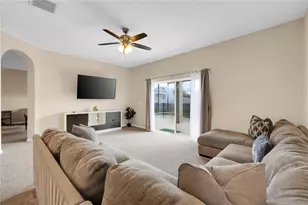 678 Henley Cir, Davenport, FL 33896 - Photo 11