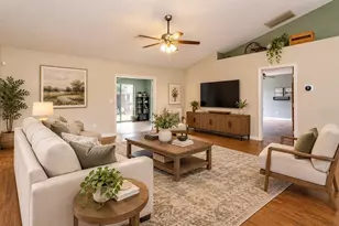 3905 Whispering Pine Ct, Mascotte, FL 34753 - Photo 3
