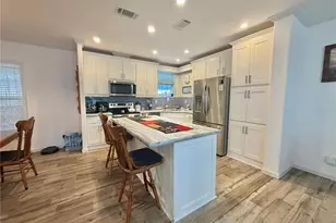 198 Jacaranda Dr, Leesburg, FL 34748 - Photo 15