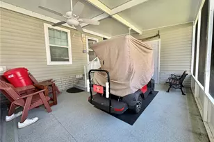 198 Jacaranda Dr, Leesburg, FL 34748 - Photo 47