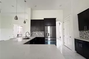 39539 Harbor Hills Blvd, Lady Lake, FL 32159 - Photo 11