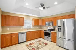 10150 Mainsail Dr, Oxford, FL 34484 - Photo 17
