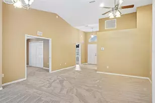 10150 Mainsail Dr, Oxford, FL 34484 - Photo 15