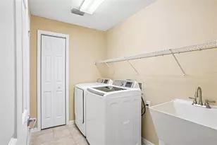 10150 Mainsail Dr, Oxford, FL 34484 - Photo 37