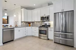 3300 Saratoga Dr, Tavares, FL 32778 - Photo 15