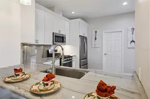 3300 Saratoga Dr, Tavares, FL 32778 - Photo 17