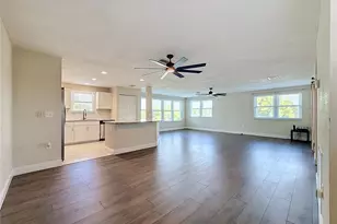 5603 80th St N, Saint Petersburg, FL 33709 - Photo 7
