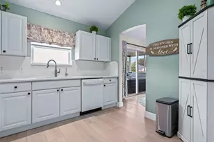 3001 Glenwood Pl, The Villages, FL 32162 - Photo 13