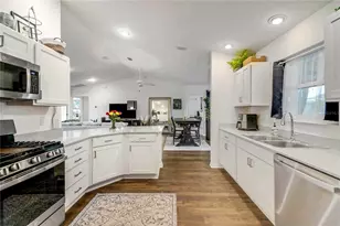 7442 Savanna Dr, The Villages, FL 34762 - Photo 19