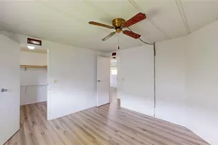 717 Surrey Pl, Leesburg, FL 34748 - Photo 17