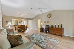 2346 Grenadier Way, The Villages, FL 32162 - Photo 9