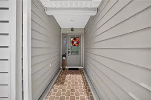 1648 Pennecamp Dr, The Villages, FL 32162 - Photo 3