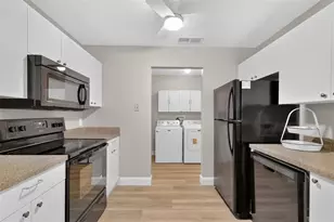 1647 Duran Dr, The Villages, FL 32162 - Photo 9