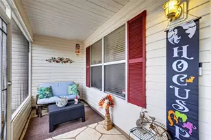 2795 Privada Dr, The Villages, FL 32162 - Photo 3