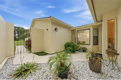2226 Cypress Cove Drive, Tavares, FL 32778 - Photo 3