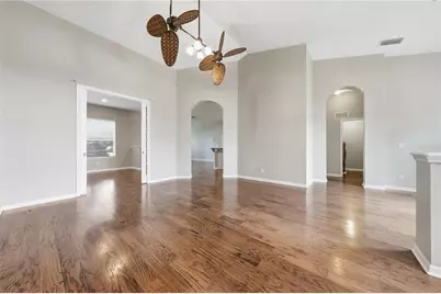 5127 Aurora Drive, Leesburg, FL 34748 - Photo 9