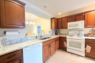 497 Little River Path, The Villages, FL 32162 - Photo 5