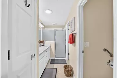 639 Bermudez Court, The Villages, FL 32162 - Photo 31