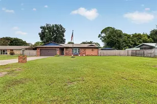 11347 Pine Ridge Rd, Leesburg, FL 34788 - Photo 1