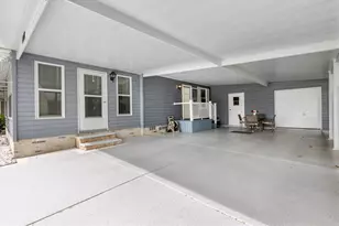 1228 Palmetto Dr, Lady Lake, FL 32159 - Photo 5