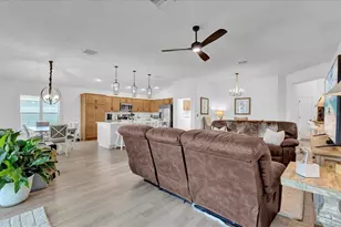 1393 Kenneth St, The Villages, FL 34762 - Photo 9