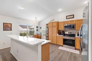 798 Millhorn Loop, The Villages, FL 32163 - Photo 13