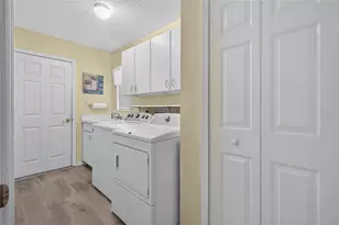 25005 Cranes Roost Cir, Leesburg, FL 34748 - Photo 29