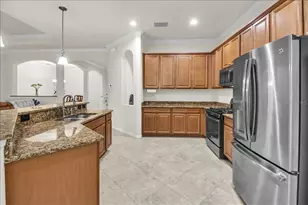 13003 Belknap Pl, Bradenton, FL 34211 - Photo 9