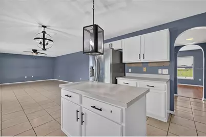 321 Lake Hills Ln, Eagle Lake, FL 33839 - Photo 13