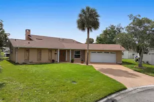1627 Canal Ct, Tavares, FL 32778 - Photo 3