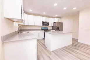 2399 Cr 423, Lake Panasoffkee, FL 33538 - Photo 7