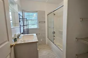 25 E Chesley Ave, Eustis, FL 32726 - Photo 17