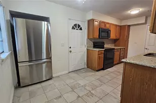 25 E Chesley Ave, Eustis, FL 32726 - Photo 11