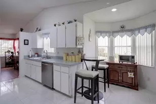 26162 Newcombe Cir, Leesburg, FL 34748 - Photo 13