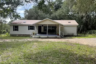37820 Ridgecrest Ln, Lady Lake, FL 32159 - Photo 1